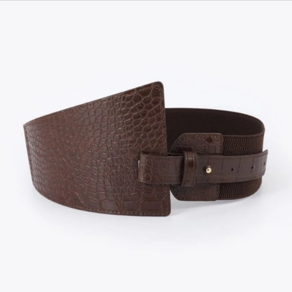 CROCODILE embossed stitch detail belt. faux size M(10-16) GREEN.